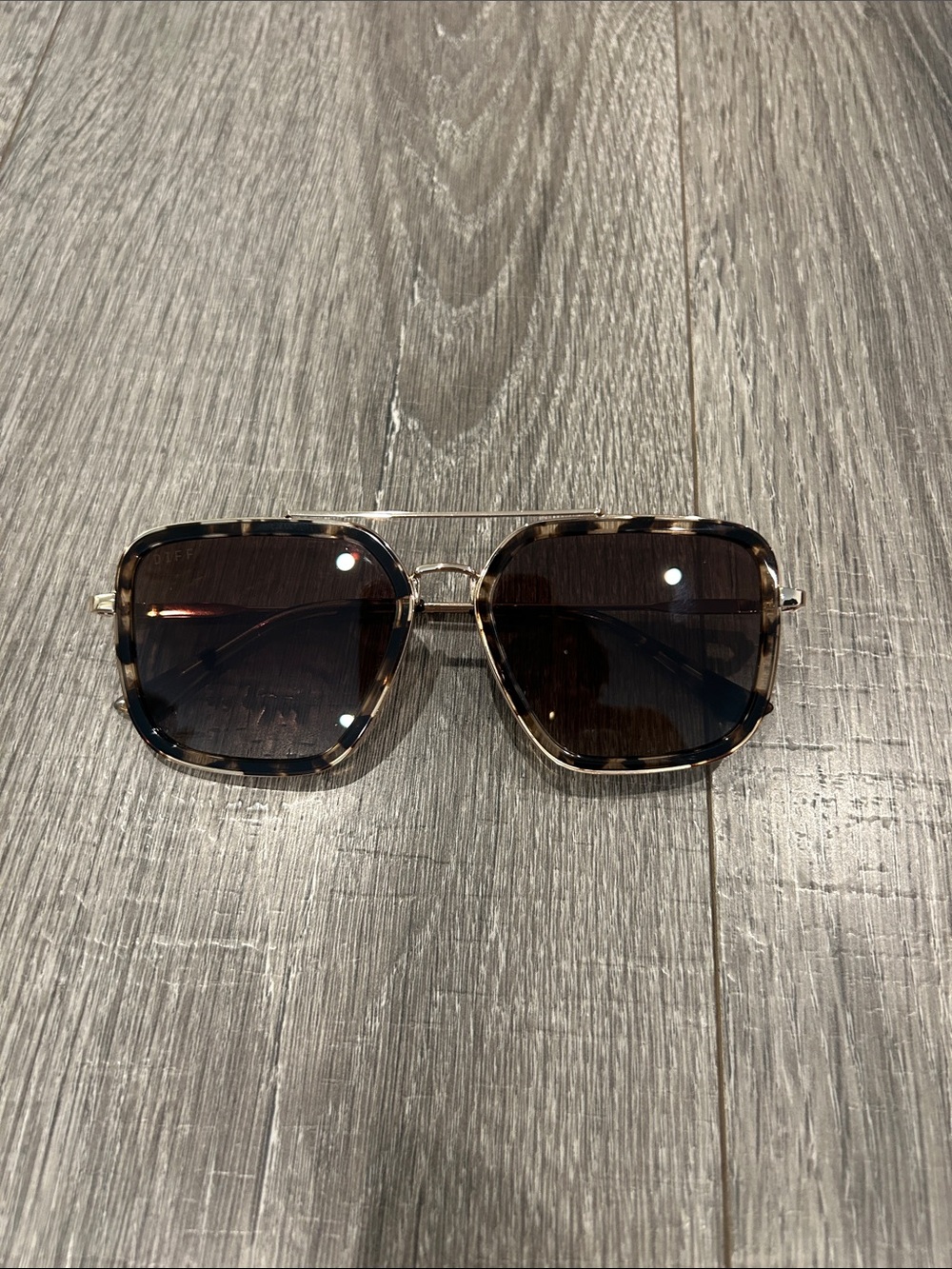 Diff Eyewear Tortoiseshell Frame Sunglasses - Brown Lenses